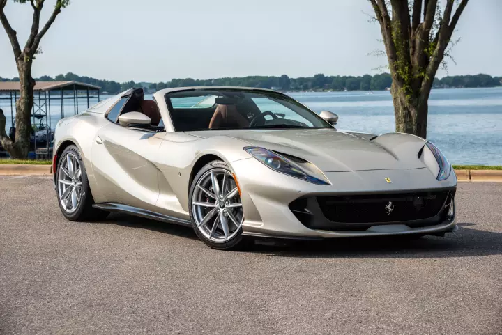 Ferrari 812 GTS painted in Nuovo Grigio Ingrid