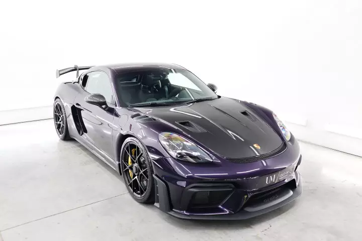Porsche 718 Cayman GT4 RS (982) painted in Viola Metallic