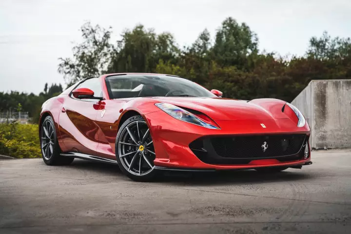 Ferrari 812 GTS painted in Rosso Fuoco