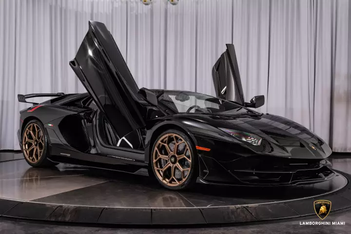 Lamborghini Aventador SVJ Roadster (LP770-4) painted in Nero Aldebaran