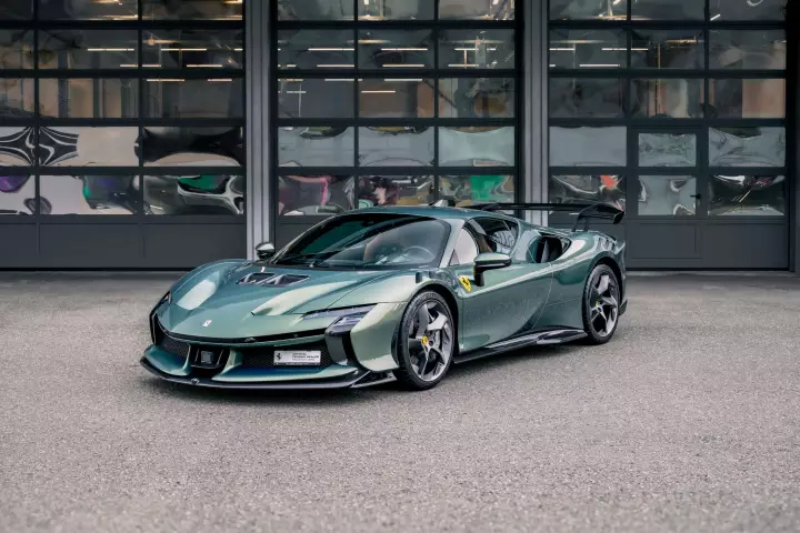 Ferrari SF90 XX Stradale painted in Verde Minerale