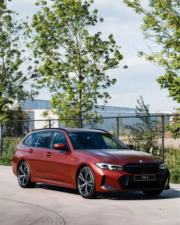 BMW 3 Series Touring (G21) painted in Frozen Preciosa Red