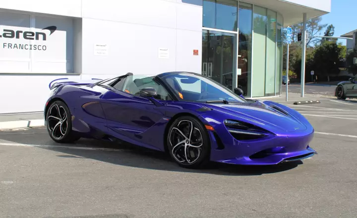 McLaren 750S Spider painted in Lantana Purple
