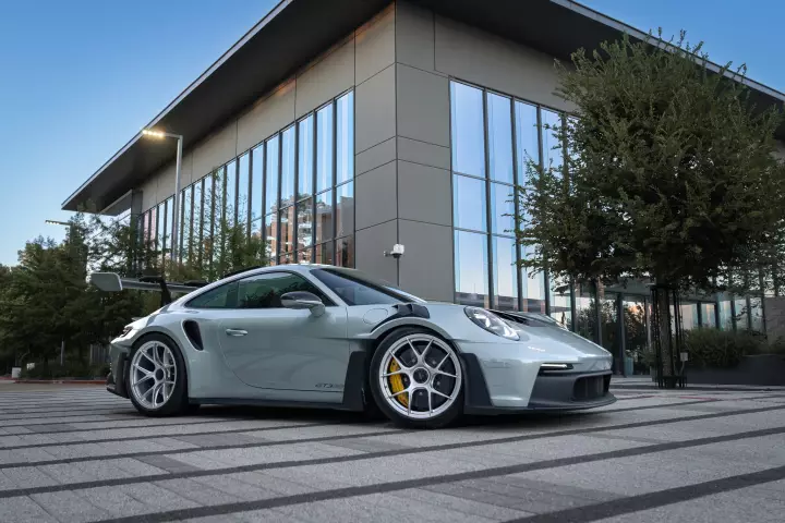 Porsche 911 GT3 RS (992.1) painted in Fish Silver Grey Metallic