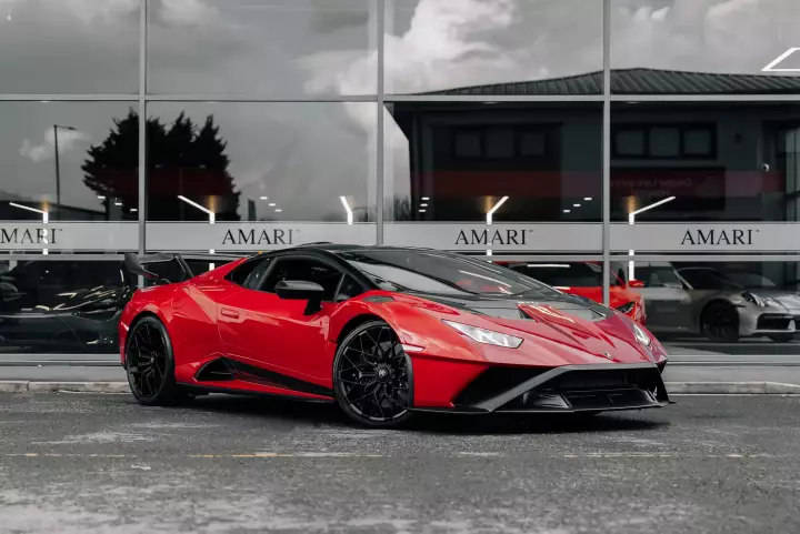 Lamborghini Huracán STO (LP640-2) painted in Rosso Bia