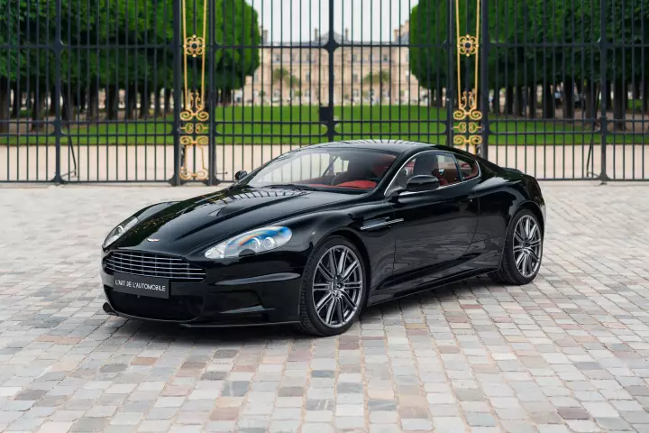 Aston Martin DBS (2007) painted in Storm Black