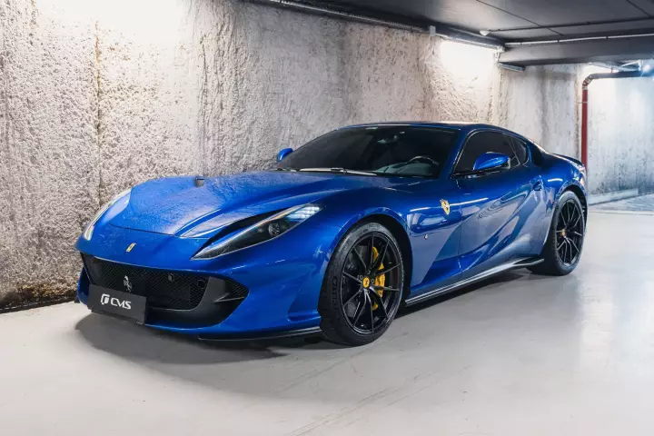 Ferrari 812 Superfast painted in Blu Elettrico