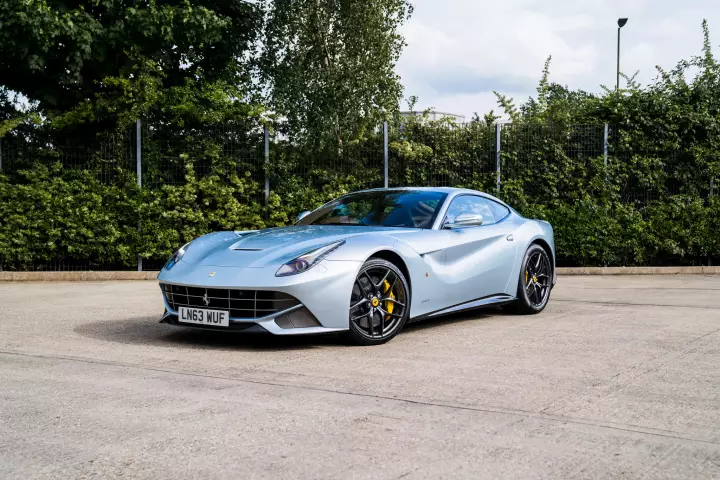 Ferrari F12 Berlinetta painted in Grigio Alloy