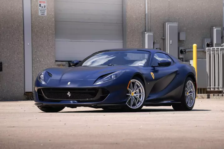 Ferrari 812 GTS painted in Blu Scozia Opaco