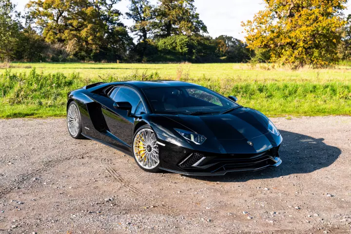 Lamborghini Aventador S (LP740-4) painted in Nero Aldebaran