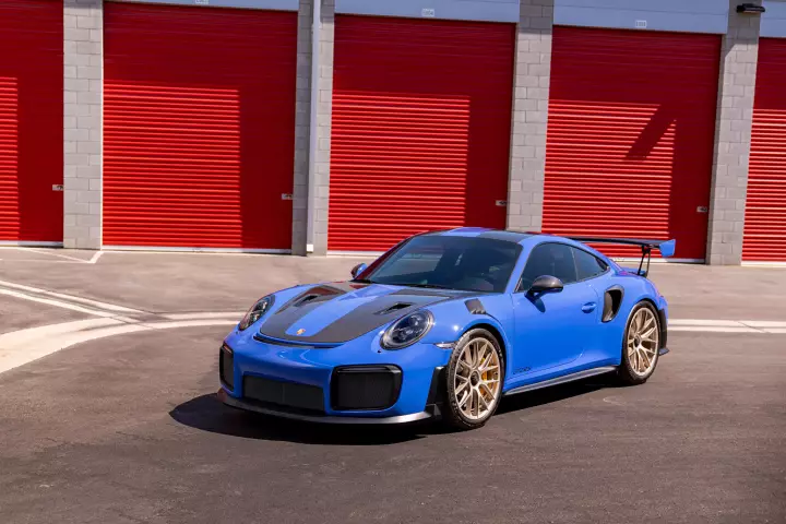 Porsche 911 GT2 RS (991) painted in Maritime Blue