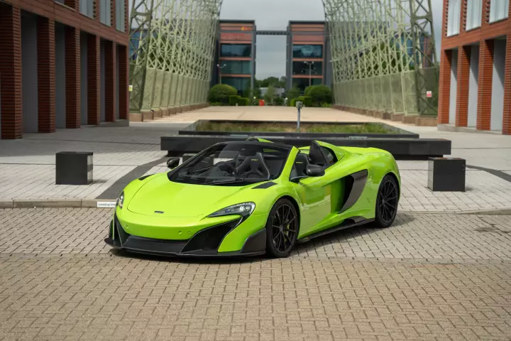 McLaren 675LT Spider painted in Napier Green