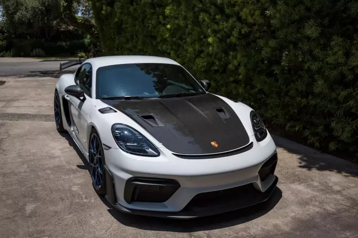 Porsche 718 Cayman GT4 RS (982) painted in Pure White