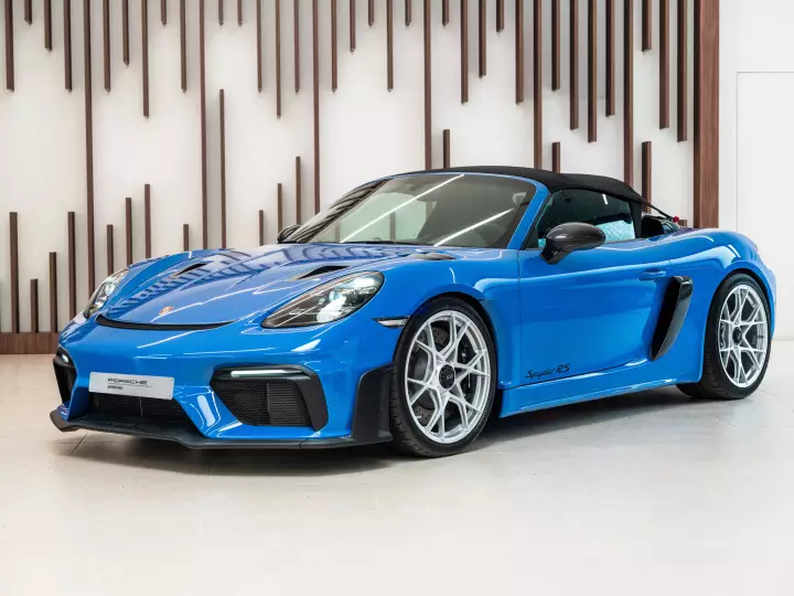 Porsche 718 Spyder RS (982) painted in Maritime Blue