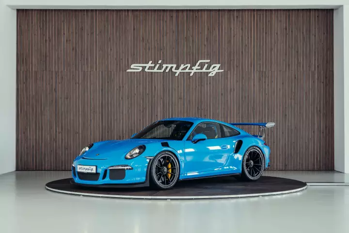 Porsche 911 GT3 RS (991.1) painted in Riviera Blue