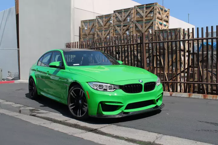 BMW M3 (F80) painted in Signal Green