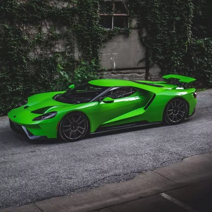 Ford GT (Gen 2) painted in Verde Mantis
