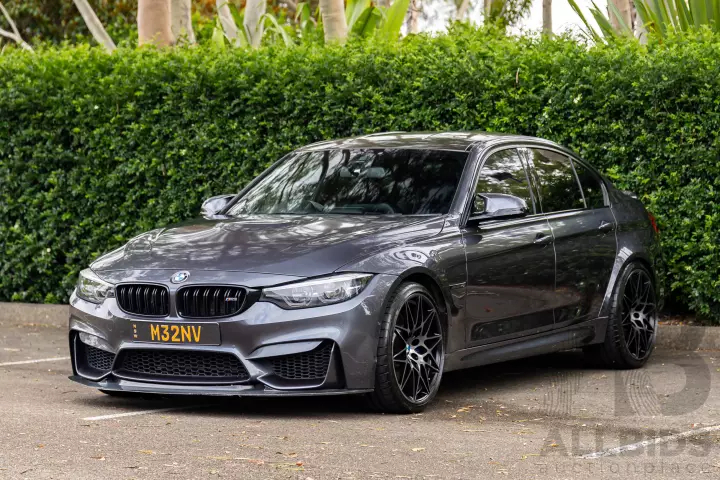 BMW M3 (F80) painted in Sparkling Graphite