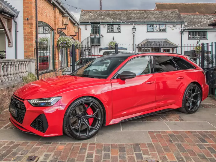 Audi RS6 Avant (C8) painted in Tango Red