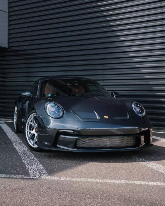 Porsche 911 S/T (992) painted in Carbon Steel Grey