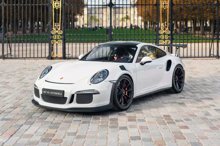 Porsche 911 GT3 RS (991.1) painted in Pure White