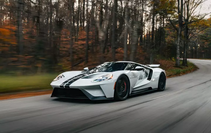 Ford GT (Gen 2) painted in Avalanche Grey