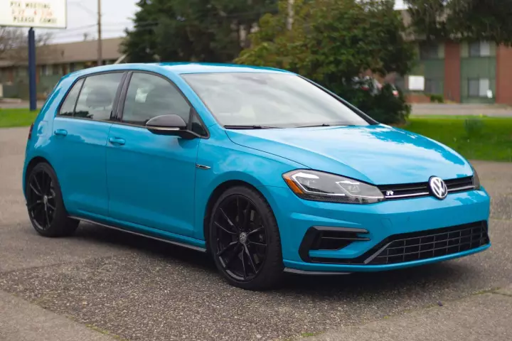 Volkswagen Golf R (Mk7.5) painted in 91 Blue