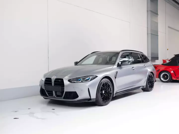 BMW M3 Touring (G81) painted in Frozen Pure Grey