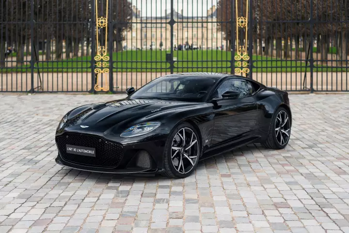 Aston Martin DBS Superleggera painted in Onyx Black