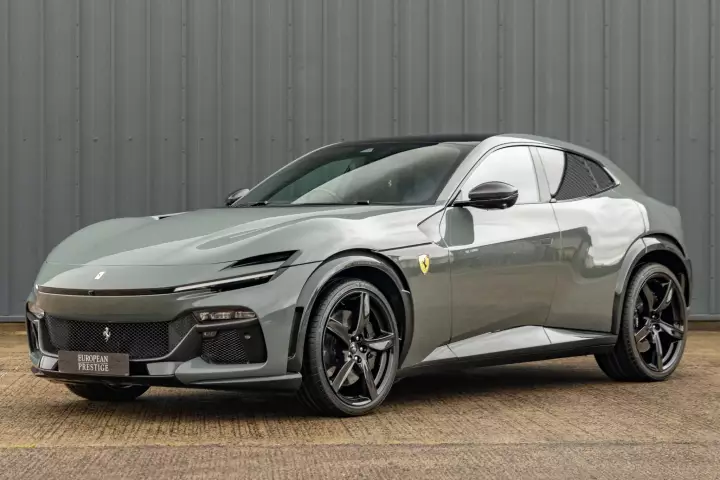 Ferrari Purosangue painted in Grigio Medio