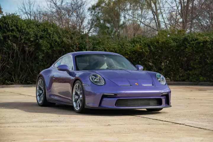 Porsche 911 GT3 Touring (992.1) painted in Viola Purple Metallic