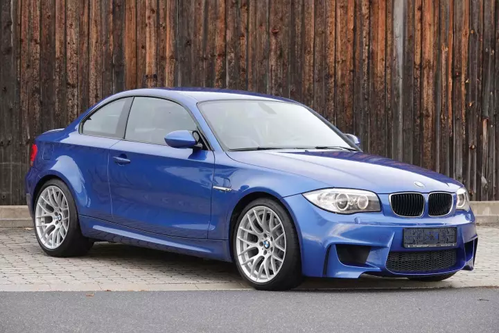 BMW 1 Series M Coupé (E82) painted in Monte Carlo Blue