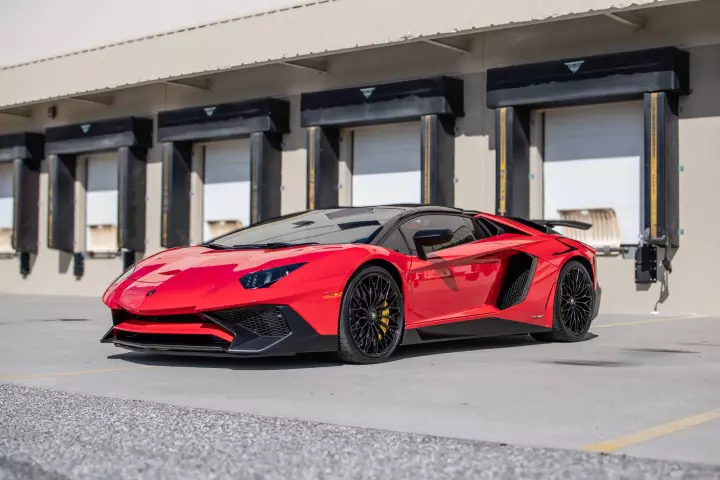 Lamborghini Aventador SuperVeloce Roadster (LP750-4) painted in Rosso Mars