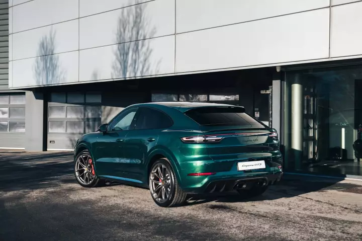 Porsche Cayenne Turbo GT (E3) painted in Porsche Racing Green Metallic