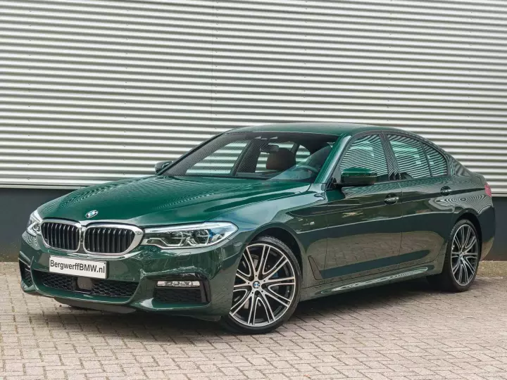 BMW 5 Series (G30) painted in British Racing Green