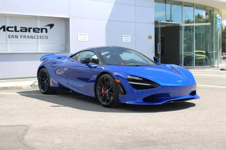 McLaren 750S painted in Aurora Blue