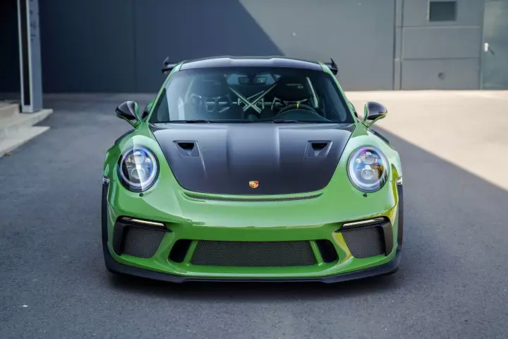 Porsche 911 GT3 RS (991.2) painted in Olive Green