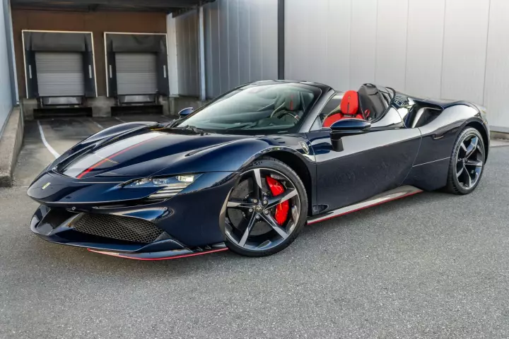 Ferrari SF90 Spider painted in Blu Montreal and Nero DS