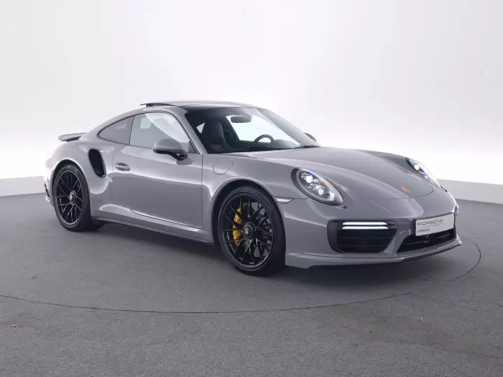 Porsche 911 Turbo S (991.2) painted in Nardo Grey