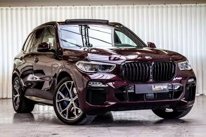 BMW X5 (G05) painted in Ametrin