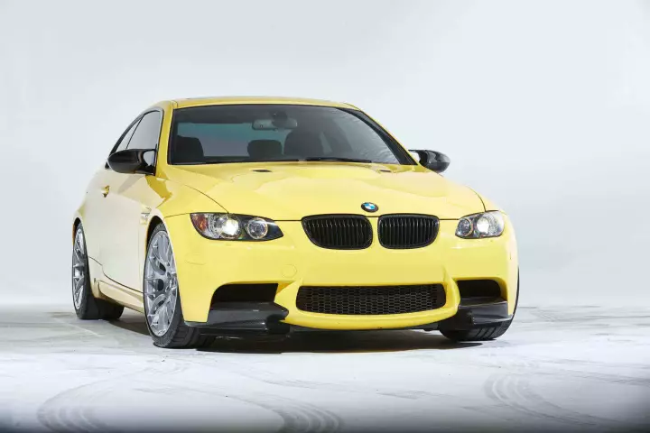 BMW M3 Coupé (E92) painted in Dakar Yellow II