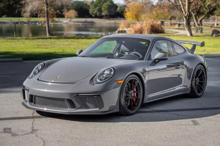 Porsche 911 GT3 (991.2) painted in Grigio Telesto