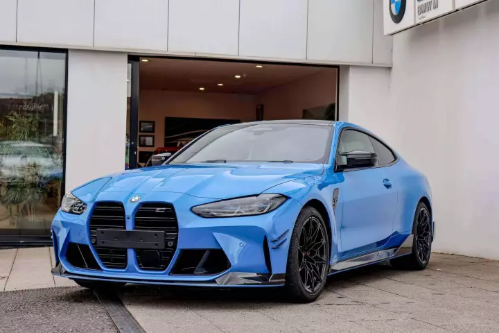 BMW M4 (G82) painted in Voodoo Blue
