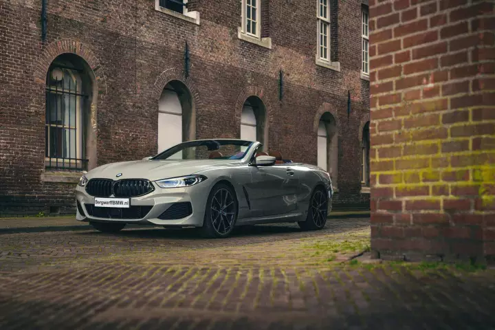 BMW 8 Series Convertible (G14) painted in Fashion Grey