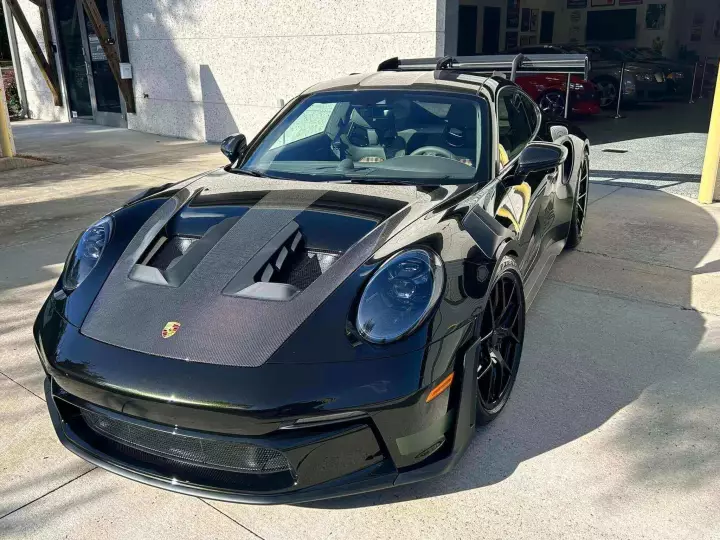 Porsche 911 GT3 RS (992.1) painted in Dark Olive Metallic