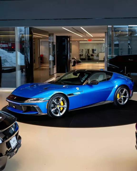 Ferrari 12Cilindri painted in Blu Corsa and Nero DS