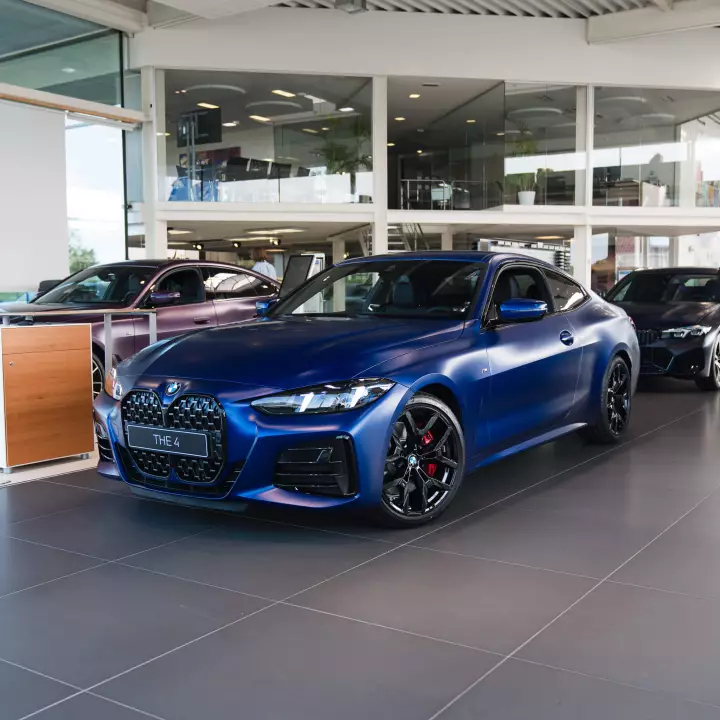 BMW 4 Series (G22) painted in Frozen Marina Bay Blue