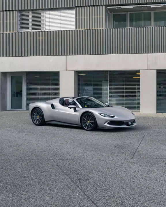 Ferrari 296 GTS painted in Alluminio Opaco