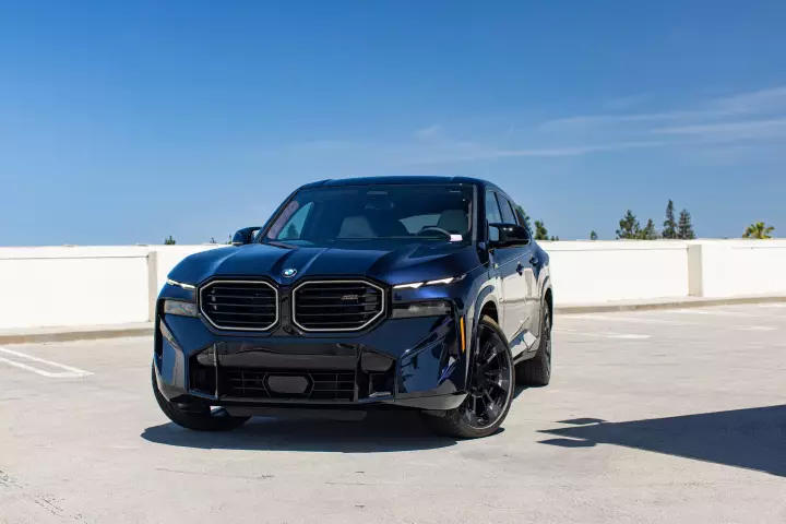 BMW XM painted in Night Blue