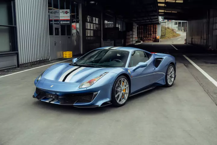 Ferrari 488 Pista painted in Azzurro California